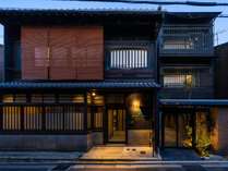 世界遺産二条城徒歩すぐデザイナーズ町家ホテル「THE MACHIYA SHINSEN-EN」