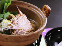 【#ご夕食一例・日替わり定食】海鮮鍋も季節に合わせて旬を取り入れています。