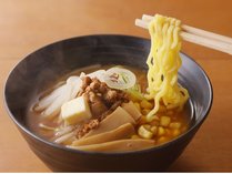道産子の定番「西山製麺」を使用した札幌味噌ラーメン！食欲のない朝にもつるっとおいしい一品。
