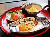 季節の西京焼き、京漬物※イメージ