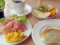 ◆ボリュームたっぷりの朝食バイキング♪1日の元気をチャージしてお出かけください。