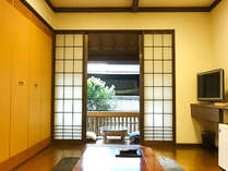 ・【KOBUSHI】テラスで深呼吸すると、阿蘇の空気に身も心も満たされます