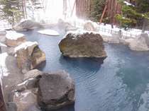 阿寒湖荘の冬の露天風呂で雪景色を楽しんでみては？