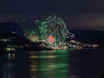 冬の熱海海上花火大会/当館客室～