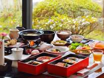 一日の始まりにぴったり！朝食はこだわりの和食膳をご用意致します。※朝夕ともバイキングはございません。