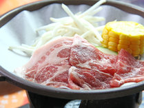 【#夕食一例-豚の陶板焼き】焼きたて熱々をお召し上がりください♪