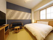 ◆クイーンルーム(17.78平米)客室は畳敷きにてご用意サータ社製ベッド(160cm×195cm)