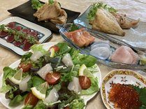 宿主こだわりの新鮮なオホーツクの海の幸が満載！（食材は仕入れの状況により変更になる場合があります）