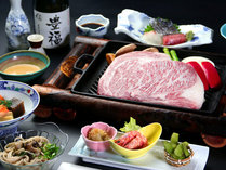 【神戸の和牛ステーキ】さっぱりとした上質な脂をお楽しみください