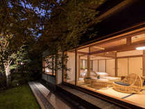 【離れ　待月庵】幻想的な日本庭園と源泉掛け流しの風呂を備えた離れ客室