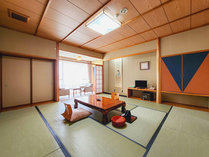 #和室12,5畳_少し広めのお部屋です。ゆったりとお過ごしください。 写真