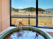 23年3月半露天風呂付客室　富士山を眺めながら温泉を楽しむ