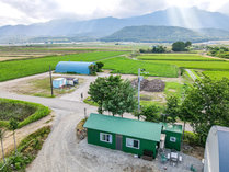 空からの景色です。田舎風景の静けさを堪能できます。