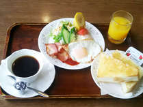 【朝食一例】スタンダードな洋朝食。一日を元気にお過ごし下さい♪