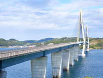 【鷹島肥前大橋】島を結ぶ橋。博多駅から100分、唐津から40分とアクセスが島なのに便利。