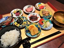 九谷焼の食器　地元北陸・金沢の食材