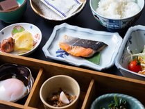 朝食イメージ　魚沼産塩沢コシヒカリは食べ放題！