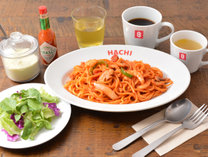 「MAGO　HACHI」の変なホテルオリジナル朝食セット／ナポリタン朝食（サラダ・スープ・ドリンク付）