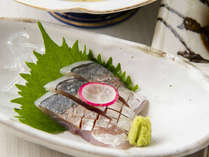 ・【ある日の夕食】素材のよさが生きた鮮魚の刺身