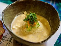 朝食一例　宮崎の郷土料理（冷汁）をお出し致します。※冬季は温かくしてご提供。