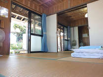 民宿小浜荘の和室です。のんびりお過ごしください。