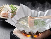 【冬の贅沢】◆12～2月◆河豚てっちり鍋など、冬の味覚に神戸牛ステーキを加えたお料理コース　〈特選懐石〉