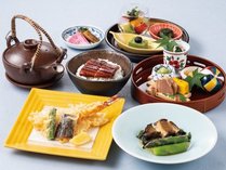 7/19～8/31【DAY　POOL　宿泊当日の1回入場券付】日本料理さざんかディナー＆朝食付