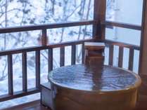 大浴場「山月の湯」の露天風呂より…四季折々の風景をお楽しみくださいませ。