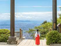 阿夫利神社下社からの眺め~晴れていると江の島も見えます
