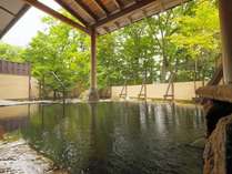 【鹿沢温泉・雲井の湯】四季折々の景色に囲まれた露天風呂