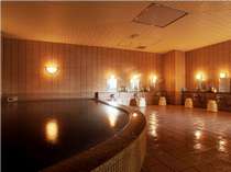深夜2時まで入れる「美人の湯」モール温泉大浴場でお肌ツルツル♪（写真は男子浴場です）