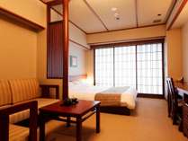 【客室】京モダンスーペリアダブル／約23平米／カップルに人気の客室。（定員：1～2名）