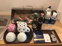 飲み物無料サービス：　珈琲・紅茶・ﾐﾈﾗﾙｳｵｰﾀｰ・お茶・ｺｰﾗ・ｼﾞﾝｼﾞｬｰｴｰﾙ