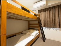 【男女混合階】２段ベッドルーム　7.2平米　遮音ドア完全個室　よりカジュアルな観光や出張に便利。