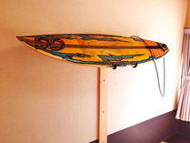 一部客室◆壁にサーフボードやロードバイクをかけられます
