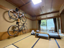 自転車はお部屋、または1階エントランスにて保管できます