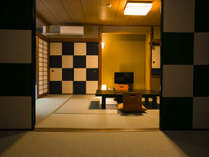 和室12畳+次の間の大きなお部屋。ぜいたくな空間でのんびり