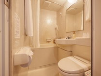 【客室ユニットバス】全部屋に温水式シャワートイレを完備しております。