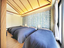 BLUルーム　寝室シングルベッド　4台敷布団セット　　2式