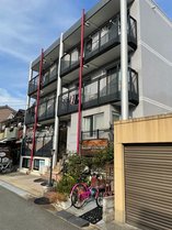 地下にGallery があります 写真