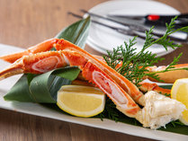【青函市場・夕食一例】蒸し本ズワイ蟹～旨味を閉じ込めたホクホクをお召し上がり下さい。