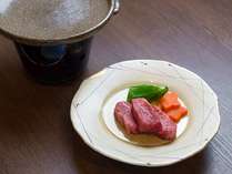 *【夕食一例】黒毛和牛ヒレ陶板焼き