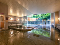・【男性大浴場】『青葉の湯』サウナ＆ジャグジー新設浴場内は清潔で明るく、洗い場もゆったり♪