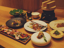 【お食事処／夕食一例】静岡県を中心とした地域で採れる食材をご提供いたします。