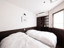 ベッドルームは2室、シングルベッドを2台ずつ設置しております。