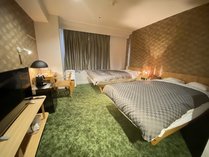 【2023年2月改装】寝具・家具はテオリ社製の竹製品で統一し、内装も一新し快適な居室となりました。