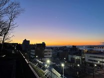 【幣舞公園】釧路の街並みと夕日を高台から堪能できる。（ホテルより車で約5分）