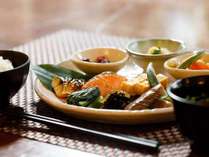 和洋朝食ブッフェ／一例／和食派の方にも。信州の新鮮食材が彩る、爽やかな朝をお過ごしください