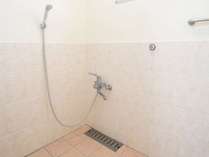 ・【A棟・バスルーム】浴槽を設置せずにシャワールームとして使用