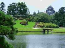 日本三大名園のひとつ、岡山後楽園はホテルから徒歩約11分。